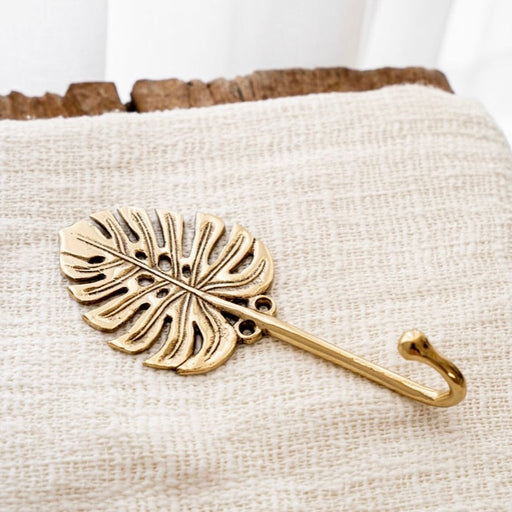 Monstera brass hook