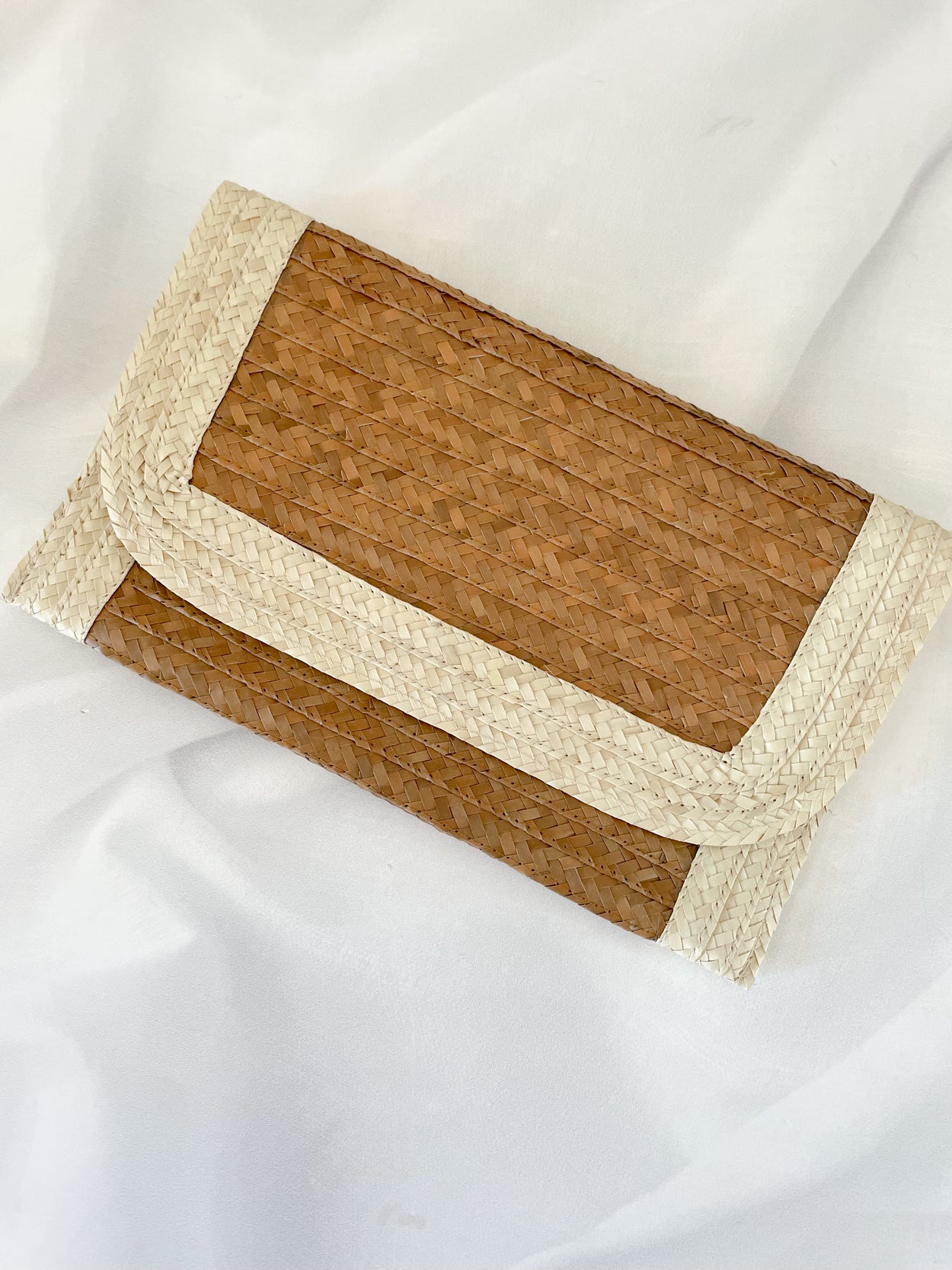 Iris Clutch