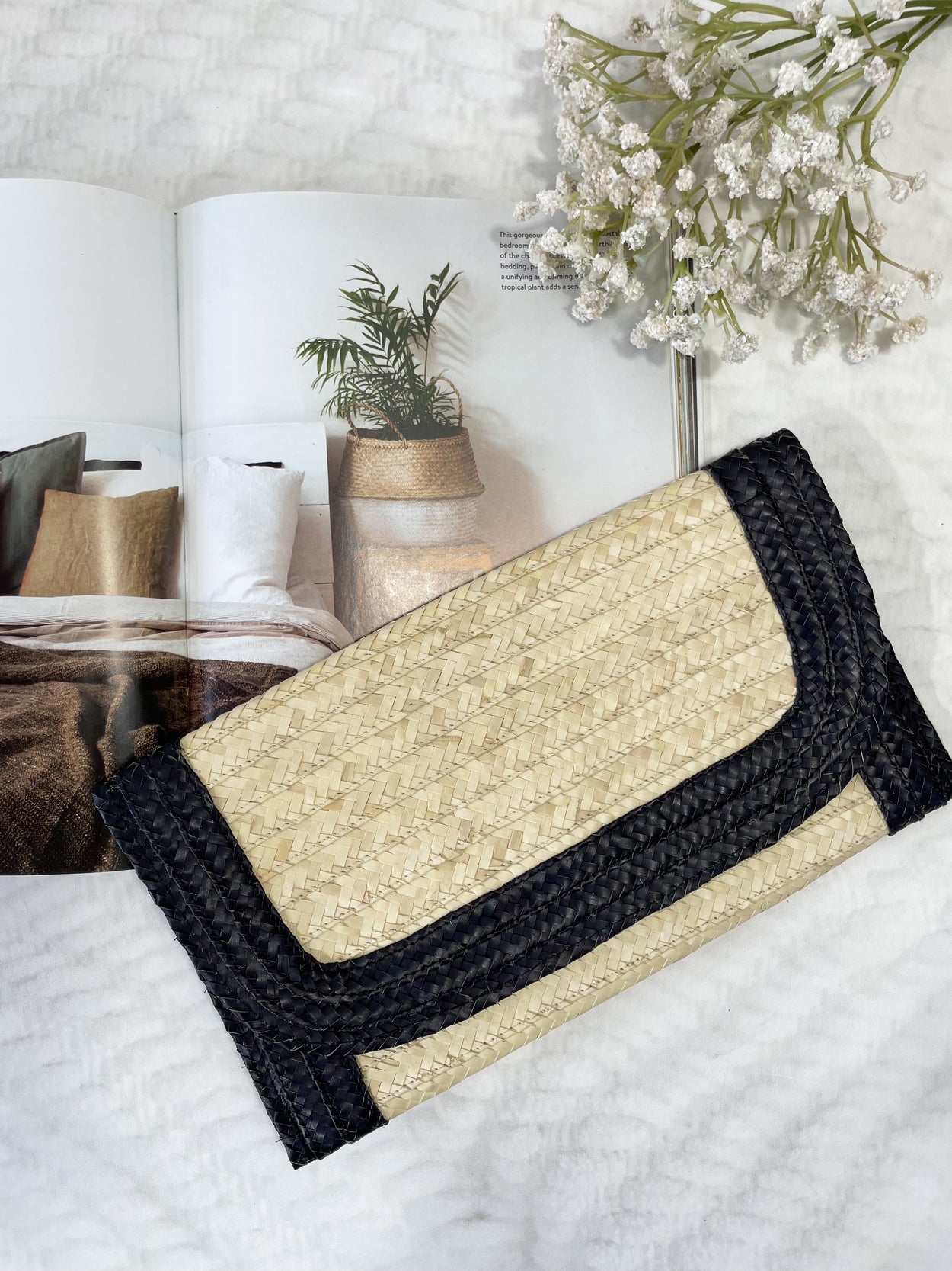 Iris Clutch