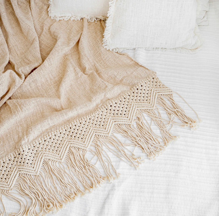 Nellie throw