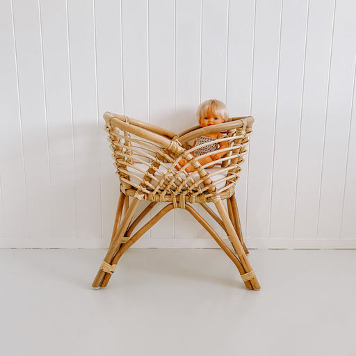 Maya dolls Bassinet