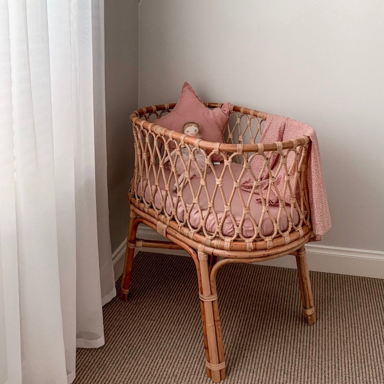 Santi Bassinet
