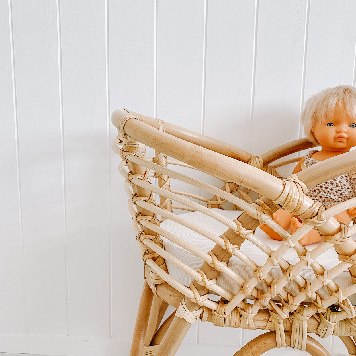 Maya dolls Bassinet