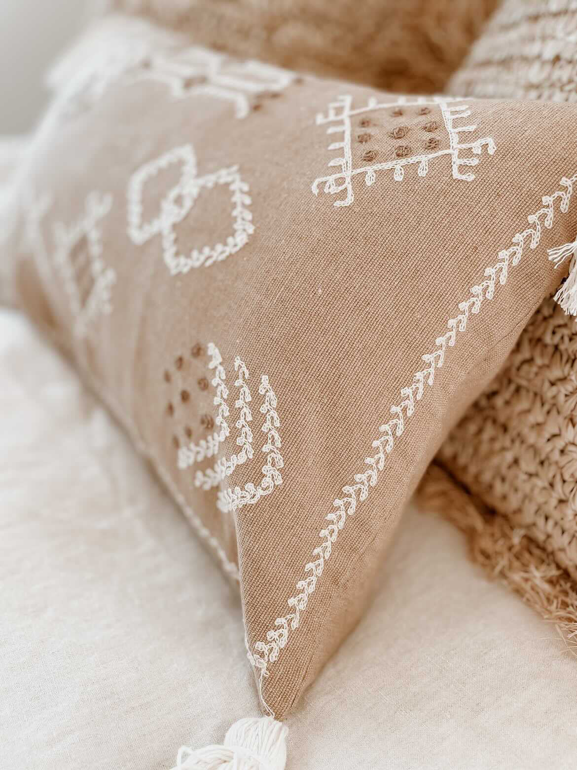 Quinn cushion