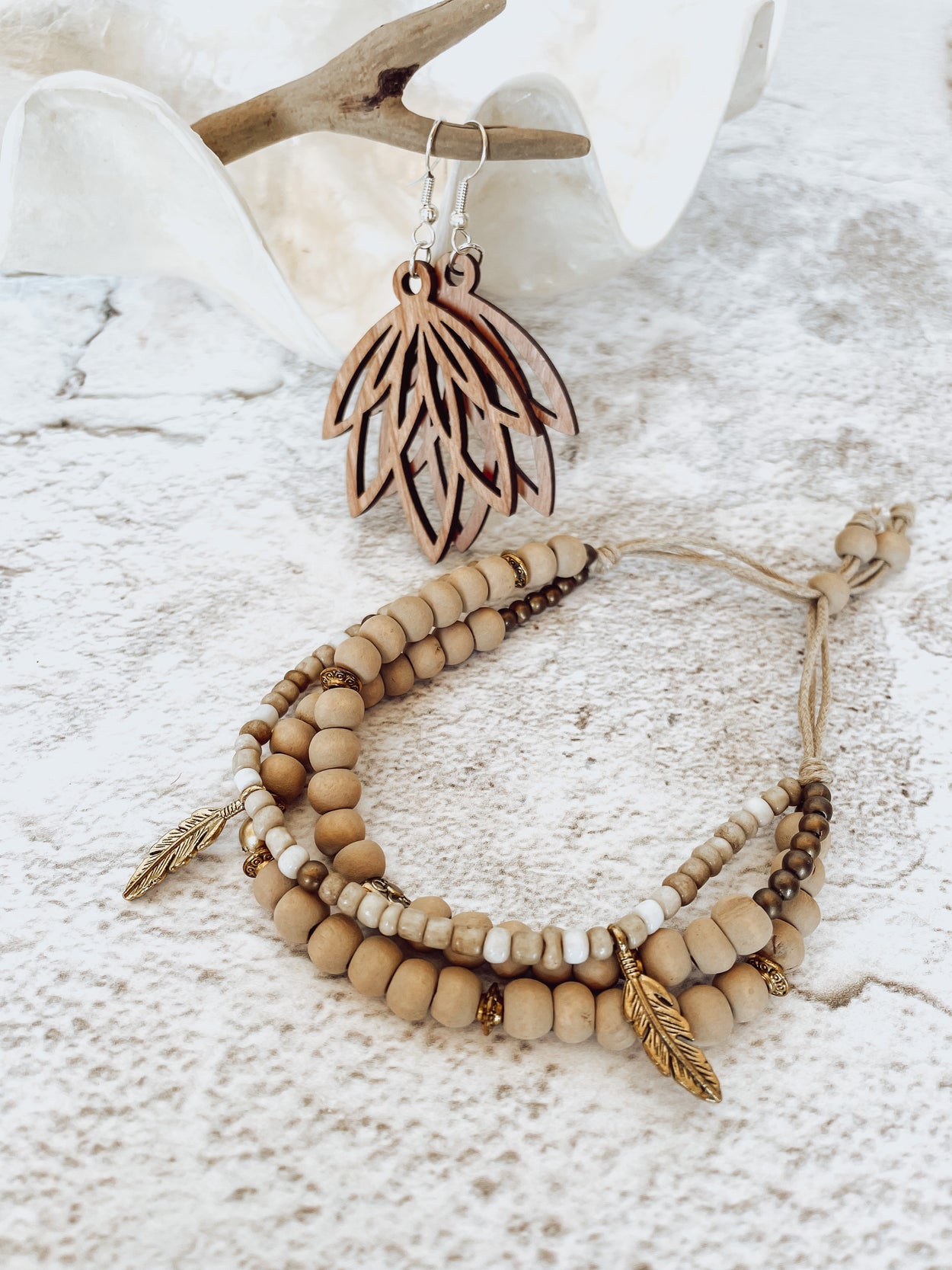 Bracelets or anklets