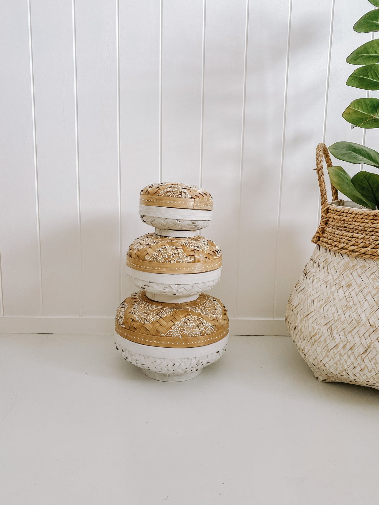 Small Circle Putu Offering Boxes