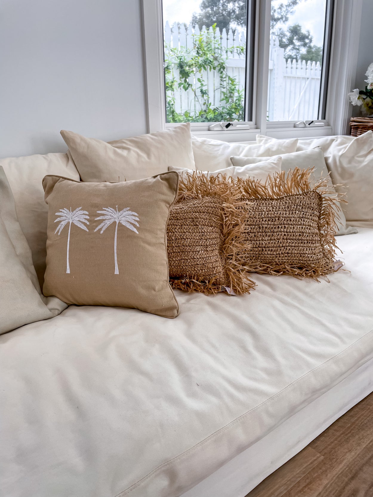 Raffia Cushions/Natural