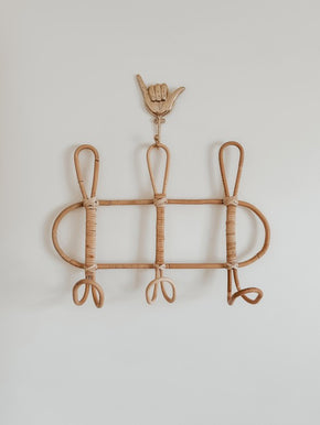 Shaka hook
