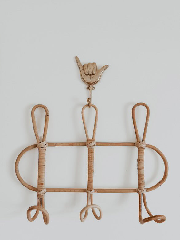 Shaka hook