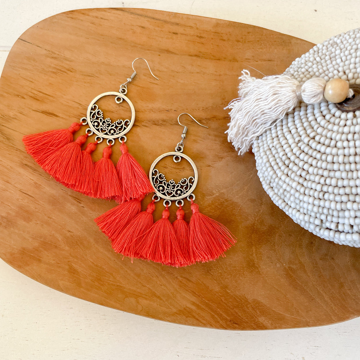 Earrings with cotton tassels